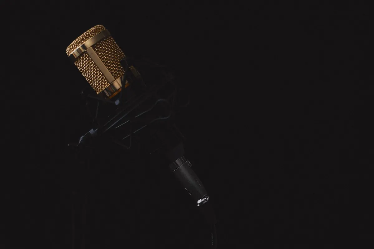 First Open Mic Night: A Survival Guide for Electronic Artists